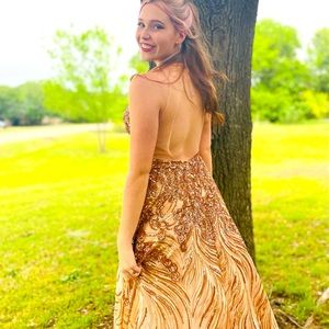 Prom dress worn once. Very comfortable with pockets.